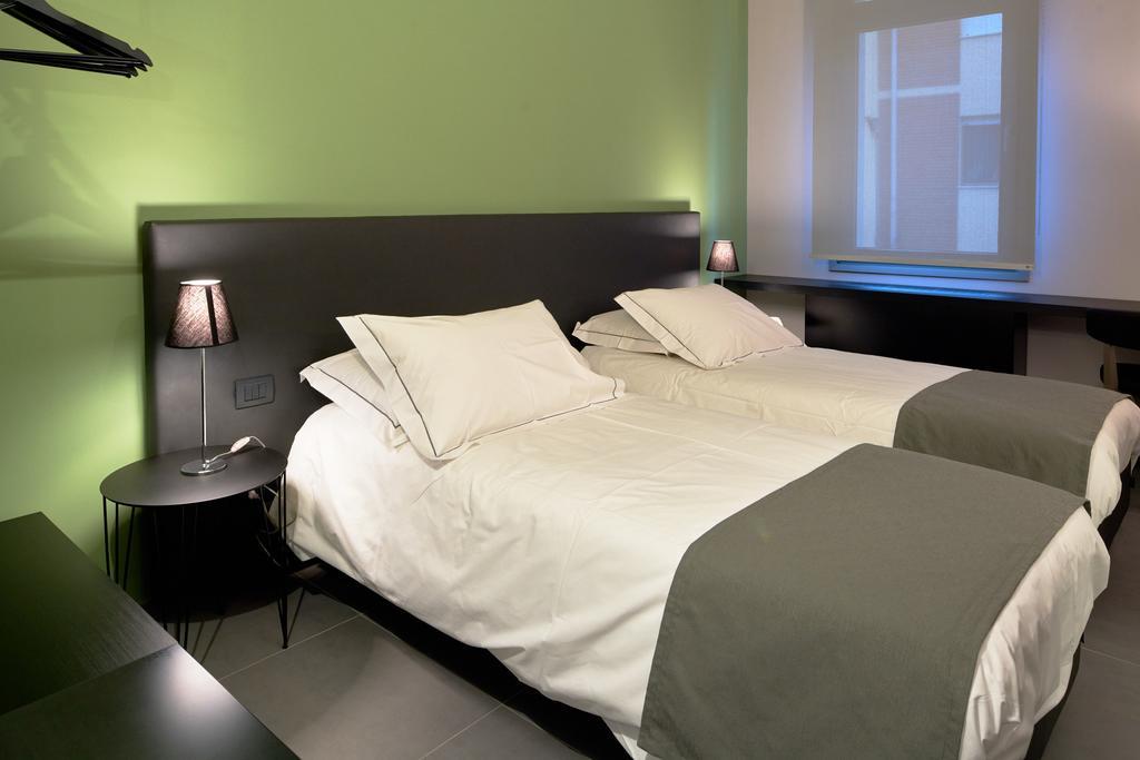 Smart Hotel Карпі Екстер'єр фото