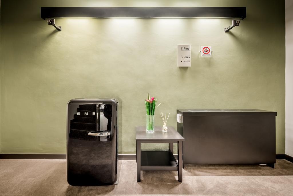 Smart Hotel Карпі Екстер'єр фото